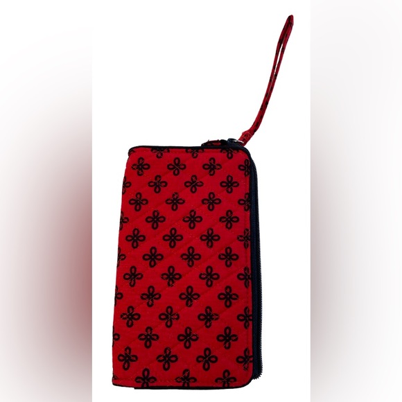 Vera Bradley: Red and Black Wallet Organizer - Picture 7 of 15